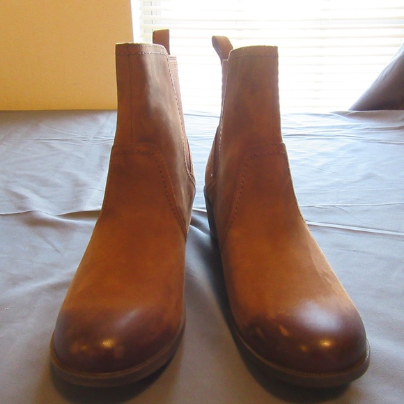 teva anaya chelsea boot